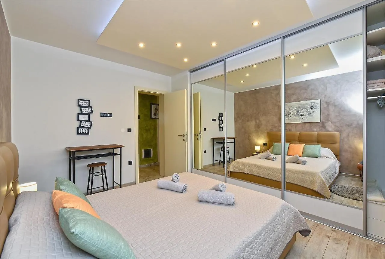 Apartment Valter 2284 Medulin 0*,  Croatia