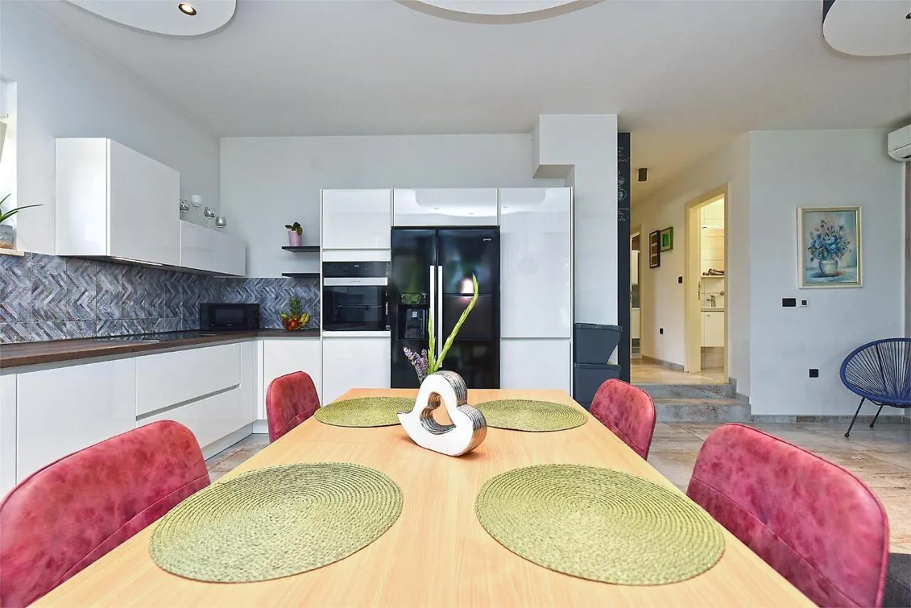 Apartment Valter 2284 Medulin Croatia